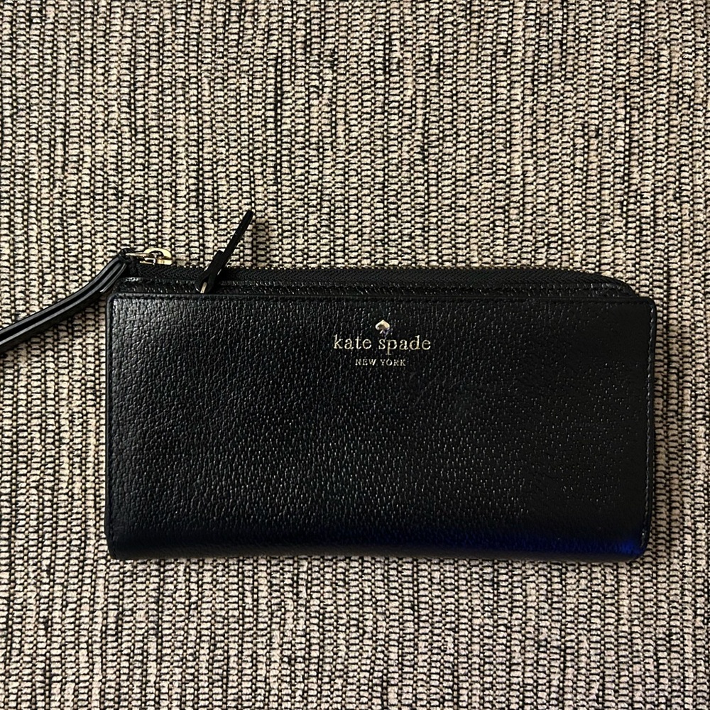 Kate Spade Wallet Wrislet 100% Cow Leather Shell Grand Street Layton